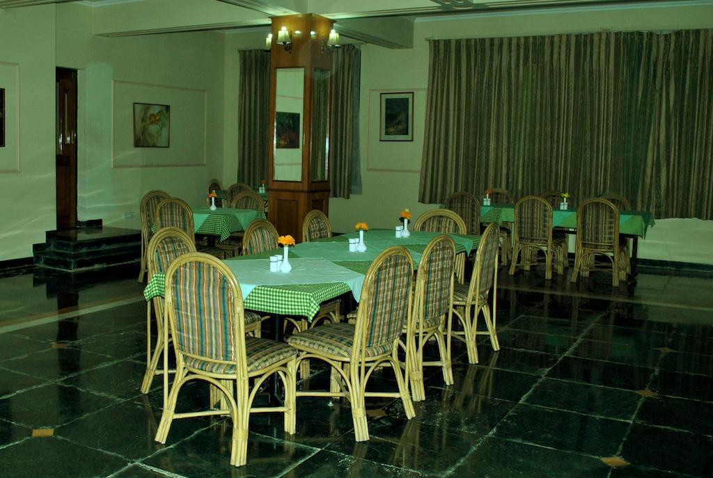 Greenwood Hotel Khajurāho Exterior foto