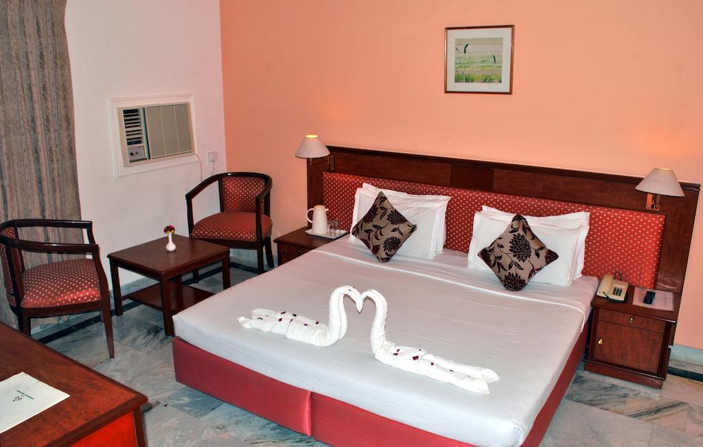 Greenwood Hotel Khajurāho Zimmer foto